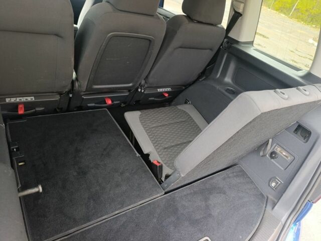 Синий Фольксваген Туран, объемом двигателя 1.6 л и пробегом 246 тыс. км за 7450 $, фото 7 на Automoto.ua