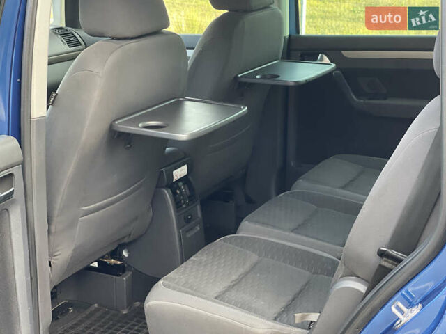 Синий Фольксваген Туран, объемом двигателя 1.6 л и пробегом 268 тыс. км за 6399 $, фото 32 на Automoto.ua