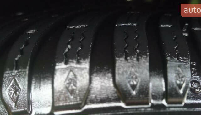 Синий Фольксваген Туран, объемом двигателя 1.4 л и пробегом 237 тыс. км за 6000 $, фото 40 на Automoto.ua