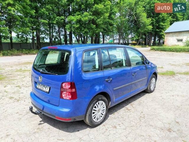 Синий Фольксваген Туран, объемом двигателя 1.6 л и пробегом 267 тыс. км за 6700 $, фото 5 на Automoto.ua