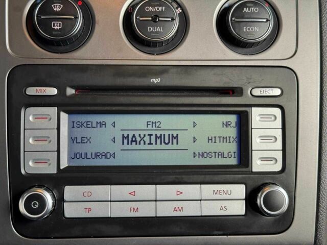 Синий Фольксваген Туран, объемом двигателя 1.4 л и пробегом 241 тыс. км за 6399 $, фото 13 на Automoto.ua