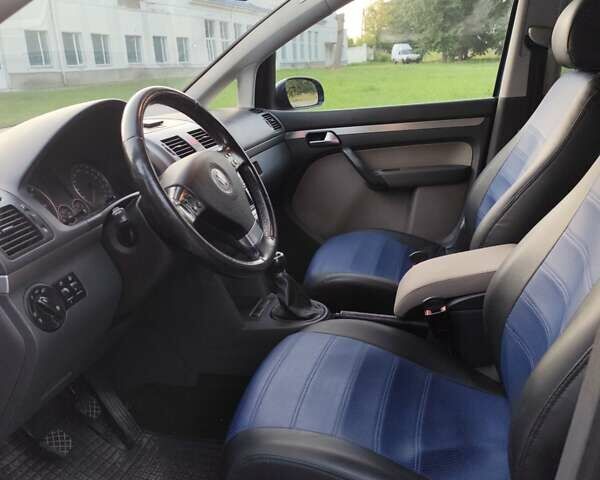 Синий Фольксваген Туран, объемом двигателя 1.98 л и пробегом 250 тыс. км за 7000 $, фото 20 на Automoto.ua