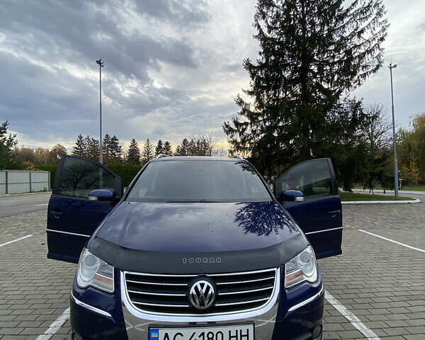 Синий Фольксваген Туран, объемом двигателя 1.97 л и пробегом 283 тыс. км за 7400 $, фото 34 на Automoto.ua