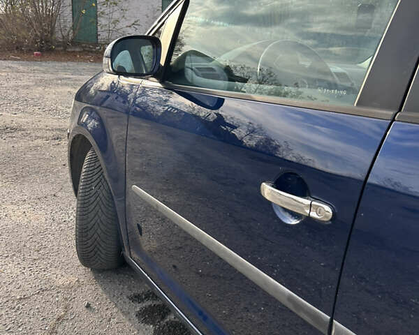 Синий Фольксваген Туран, объемом двигателя 1.4 л и пробегом 237 тыс. км за 6000 $, фото 27 на Automoto.ua