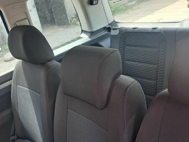 Синий Фольксваген Туран, объемом двигателя 1.6 л и пробегом 219 тыс. км за 6999 $, фото 4 на Automoto.ua