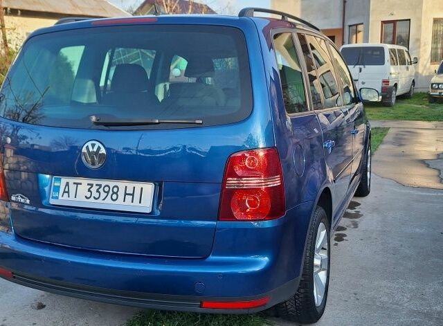 Синий Фольксваген Туран, объемом двигателя 1.9 л и пробегом 250 тыс. км за 7500 $, фото 8 на Automoto.ua