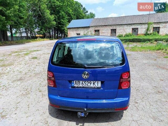 Синий Фольксваген Туран, объемом двигателя 1.6 л и пробегом 267 тыс. км за 6700 $, фото 7 на Automoto.ua