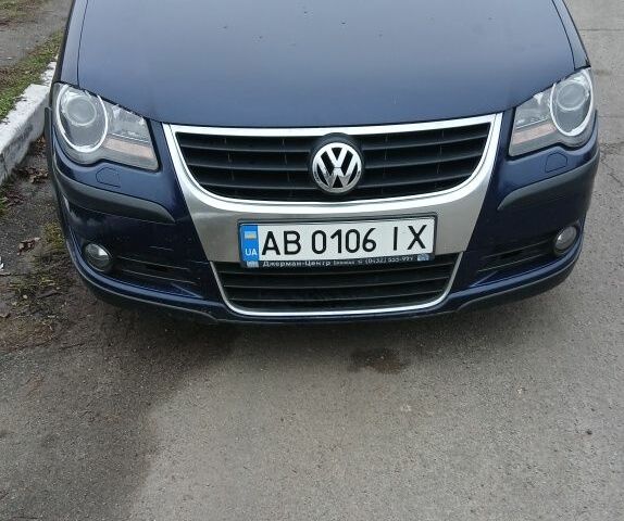 Синій Фольксваген Туран, об'ємом двигуна 1.4 л та пробігом 208 тис. км за 4600 $, фото 2 на Automoto.ua