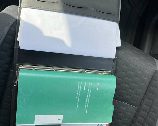 Синий Фольксваген Туран, объемом двигателя 1.4 л и пробегом 260 тыс. км за 6750 $, фото 81 на Automoto.ua