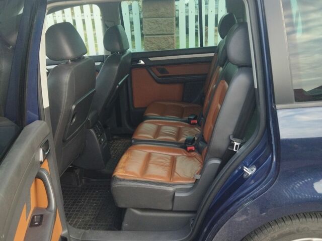 Синий Фольксваген Туран, объемом двигателя 2 л и пробегом 244 тыс. км за 5350 $, фото 4 на Automoto.ua