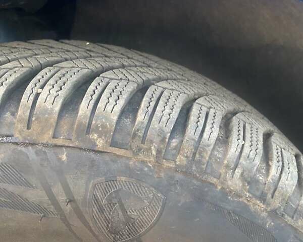 Синий Фольксваген Туран, объемом двигателя 1.9 л и пробегом 292 тыс. км за 8000 $, фото 10 на Automoto.ua