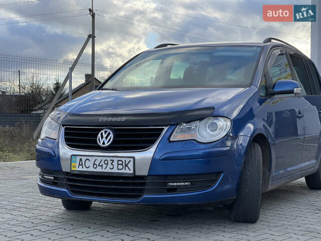 Синий Фольксваген Туран, объемом двигателя 1.6 л и пробегом 268 тыс. км за 6399 $, фото 11 на Automoto.ua