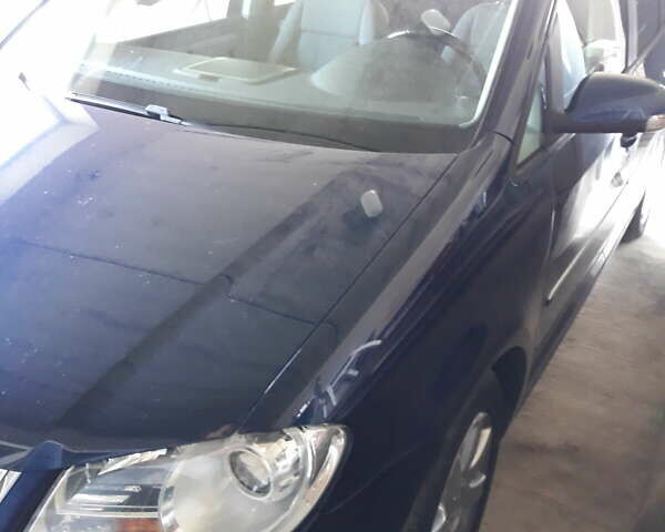 Синій Фольксваген Туран, об'ємом двигуна 1.97 л та пробігом 312 тис. км за 6500 $, фото 1 на Automoto.ua