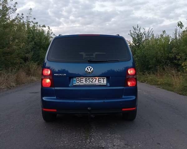Синий Фольксваген Туран, объемом двигателя 1.6 л и пробегом 280 тыс. км за 6700 $, фото 3 на Automoto.ua