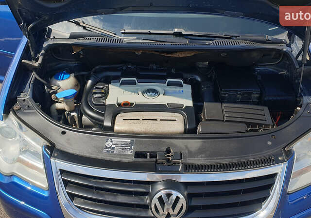 Синій Фольксваген Туран, об'ємом двигуна 1.4 л та пробігом 280 тис. км за 5888 $, фото 12 на Automoto.ua