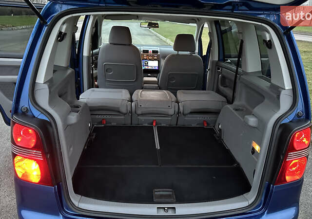 Синій Фольксваген Туран, об'ємом двигуна 1.4 л та пробігом 223 тис. км за 6999 $, фото 15 на Automoto.ua