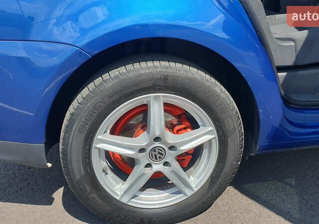 Синій Фольксваген Туран, об'ємом двигуна 1.4 л та пробігом 280 тис. км за 5888 $, фото 3 на Automoto.ua