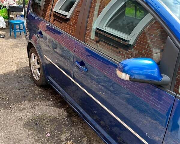 Синий Фольксваген Туран, объемом двигателя 1.4 л и пробегом 192 тыс. км за 6700 $, фото 19 на Automoto.ua