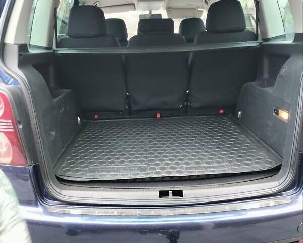 Синий Фольксваген Туран, объемом двигателя 1.39 л и пробегом 230 тыс. км за 6800 $, фото 8 на Automoto.ua