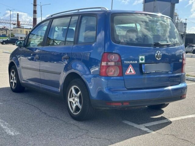 Синий Фольксваген Туран, объемом двигателя 1.9 л и пробегом 230 тыс. км за 4500 $, фото 3 на Automoto.ua