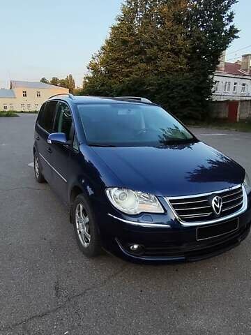 Синий Фольксваген Туран, объемом двигателя 1.98 л и пробегом 250 тыс. км за 7000 $, фото 12 на Automoto.ua