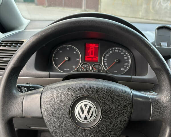 Синій Фольксваген Туран, об'ємом двигуна 1.97 л та пробігом 393 тис. км за 7300 $, фото 15 на Automoto.ua