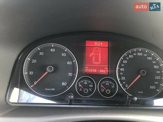 Синий Фольксваген Туран, объемом двигателя 1.6 л и пробегом 212 тыс. км за 7850 $, фото 53 на Automoto.ua