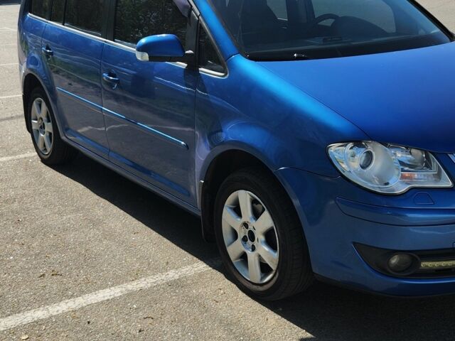 Синий Фольксваген Туран, объемом двигателя 1.9 л и пробегом 345 тыс. км за 7005 $, фото 14 на Automoto.ua