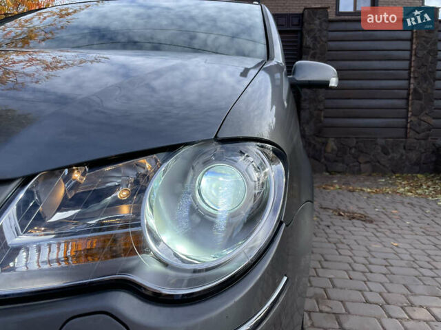 Синий Фольксваген Туран, объемом двигателя 1.9 л и пробегом 334 тыс. км за 7400 $, фото 4 на Automoto.ua