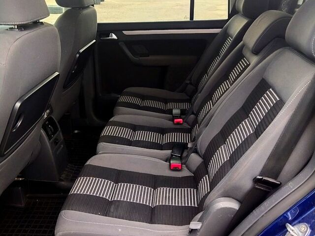 Синій Фольксваген Туран, об'ємом двигуна 1.4 л та пробігом 272 тис. км за 5800 $, фото 3 на Automoto.ua