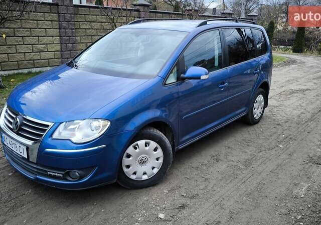 Синій Фольксваген Туран, об'ємом двигуна 2 л та пробігом 358 тис. км за 7500 $, фото 3 на Automoto.ua