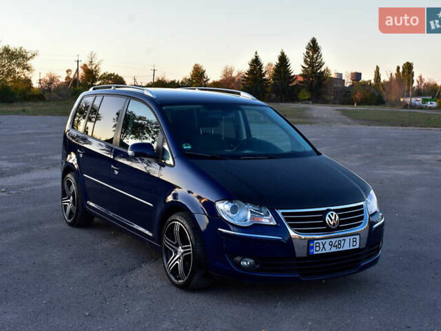 Синій Фольксваген Туран, об'ємом двигуна 2 л та пробігом 255 тис. км за 8400 $, фото 9 на Automoto.ua