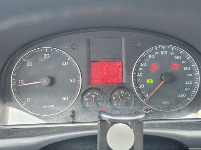 Синий Фольксваген Туран, объемом двигателя 1.9 л и пробегом 345 тыс. км за 7005 $, фото 5 на Automoto.ua