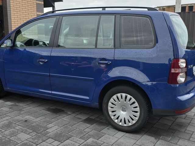 Синий Фольксваген Туран, объемом двигателя 1.4 л и пробегом 180 тыс. км за 2950 $, фото 5 на Automoto.ua