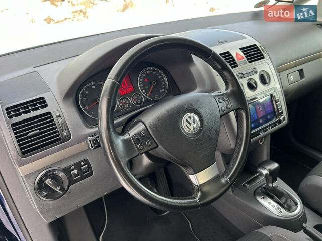 Синий Фольксваген Туран, объемом двигателя 1.4 л и пробегом 227 тыс. км за 7400 $, фото 25 на Automoto.ua