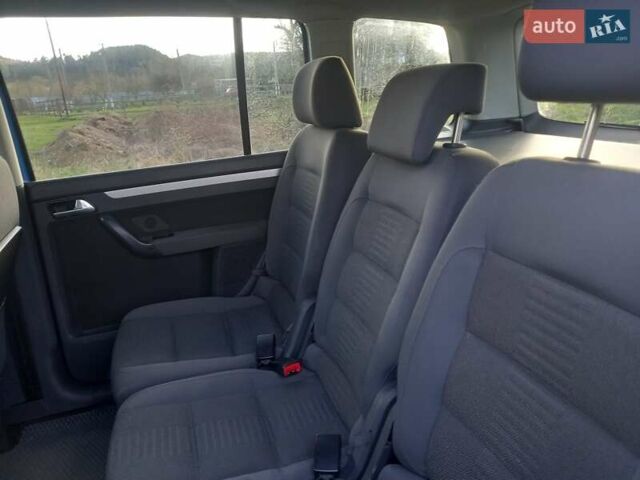 Синий Фольксваген Туран, объемом двигателя 1.9 л и пробегом 289 тыс. км за 8100 $, фото 14 на Automoto.ua