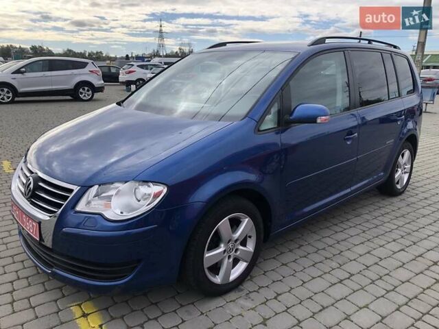 Синий Фольксваген Туран, объемом двигателя 1.6 л и пробегом 212 тыс. км за 7850 $, фото 3 на Automoto.ua