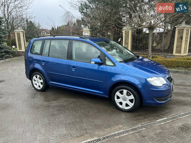 Синий Фольксваген Туран, объемом двигателя 1.6 л и пробегом 236 тыс. км за 6700 $, фото 22 на Automoto.ua