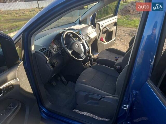 Синий Фольксваген Туран, объемом двигателя 1.9 л и пробегом 289 тыс. км за 8100 $, фото 24 на Automoto.ua