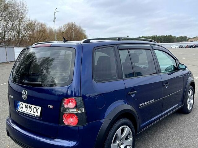 Синий Фольксваген Туран, объемом двигателя 1.4 л и пробегом 198 тыс. км за 6750 $, фото 5 на Automoto.ua