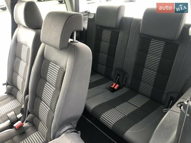 Синий Фольксваген Туран, объемом двигателя 1.6 л и пробегом 209 тыс. км за 7598 $, фото 47 на Automoto.ua