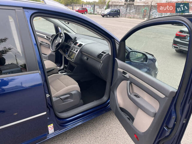 Синій Фольксваген Туран, об'ємом двигуна 1.4 л та пробігом 290 тис. км за 7500 $, фото 11 на Automoto.ua