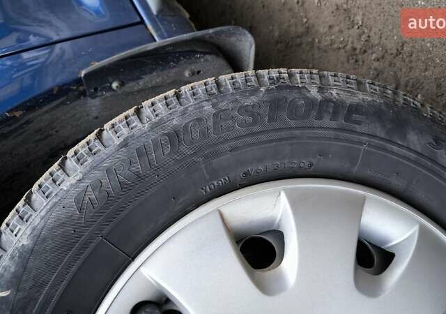 Синій Фольксваген Туран, об'ємом двигуна 2 л та пробігом 358 тис. км за 7500 $, фото 11 на Automoto.ua