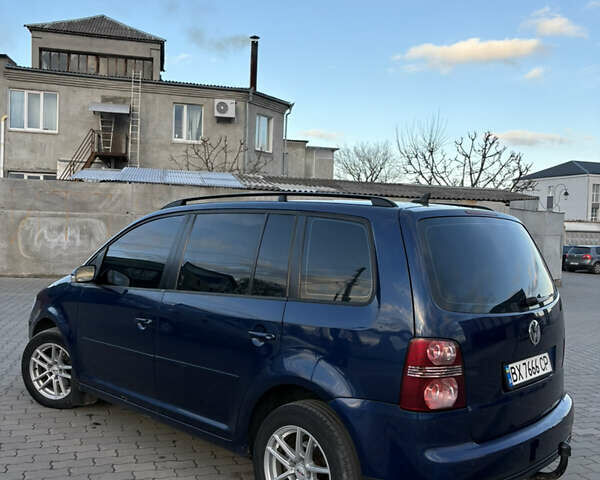 Синій Фольксваген Туран, об'ємом двигуна 1.97 л та пробігом 393 тис. км за 7300 $, фото 3 на Automoto.ua