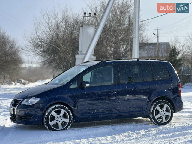 Синий Фольксваген Туран, объемом двигателя 1.4 л и пробегом 227 тыс. км за 7400 $, фото 9 на Automoto.ua