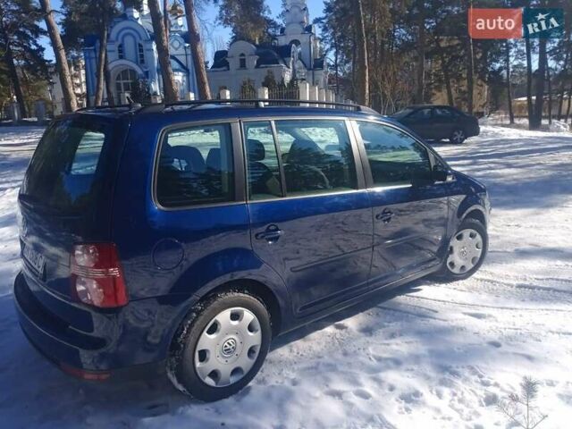 Синий Фольксваген Туран, объемом двигателя 1.4 л и пробегом 205 тыс. км за 7500 $, фото 16 на Automoto.ua