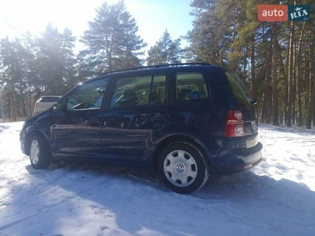 Синий Фольксваген Туран, объемом двигателя 1.4 л и пробегом 205 тыс. км за 7500 $, фото 9 на Automoto.ua