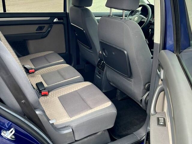 Синий Фольксваген Туран, объемом двигателя 1.4 л и пробегом 198 тыс. км за 6750 $, фото 12 на Automoto.ua