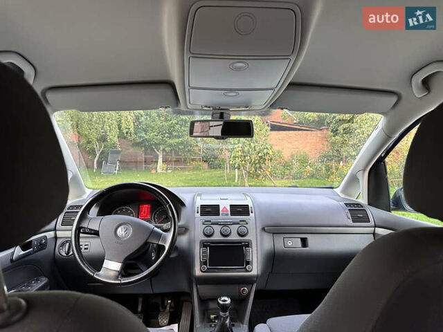 Синий Фольксваген Туран, объемом двигателя 1.4 л и пробегом 229 тыс. км за 6500 $, фото 13 на Automoto.ua