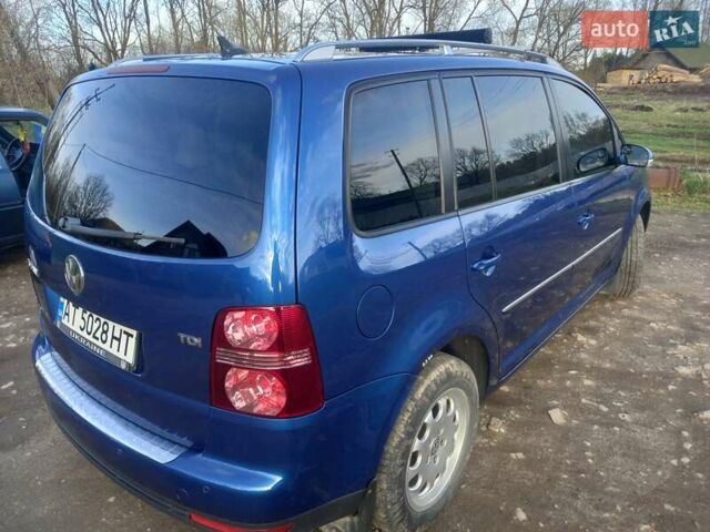 Синий Фольксваген Туран, объемом двигателя 1.9 л и пробегом 289 тыс. км за 8100 $, фото 9 на Automoto.ua